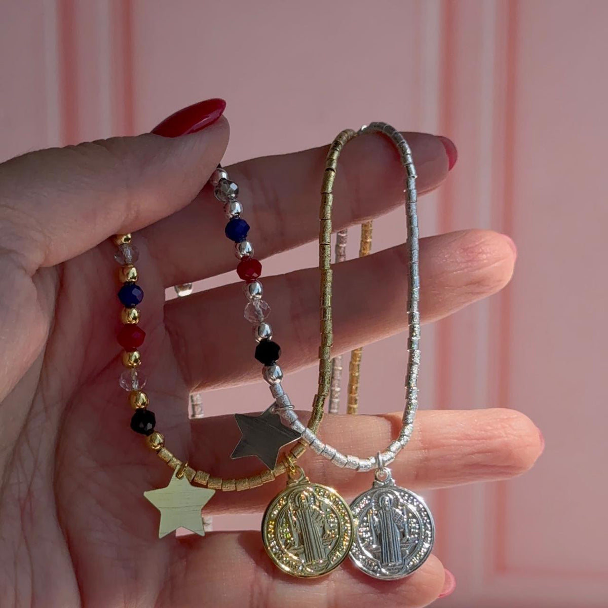 Collar San Benito con Cristales y Estrella