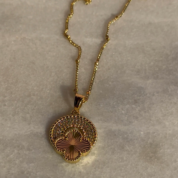 Collar Trébol con Circones
