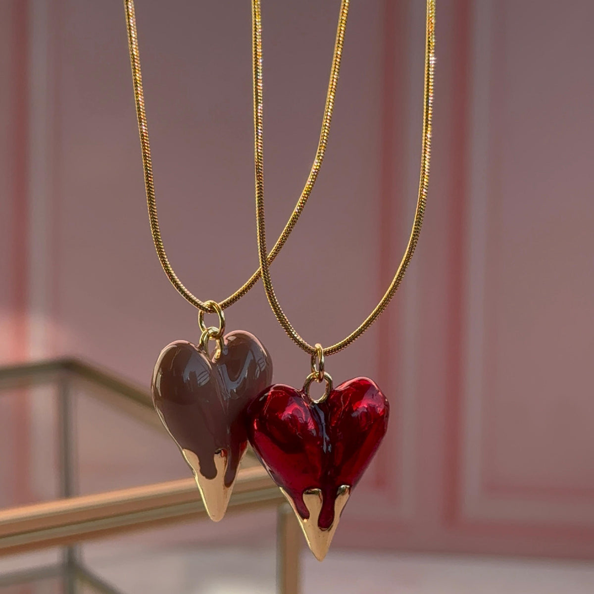 Collar Corazón Llamas Satín