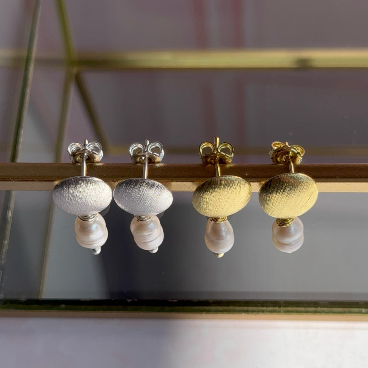 Aros Cóncavo con Perlas
