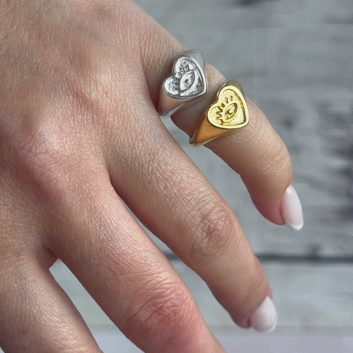 Anillo Midi - Corazón Ojito