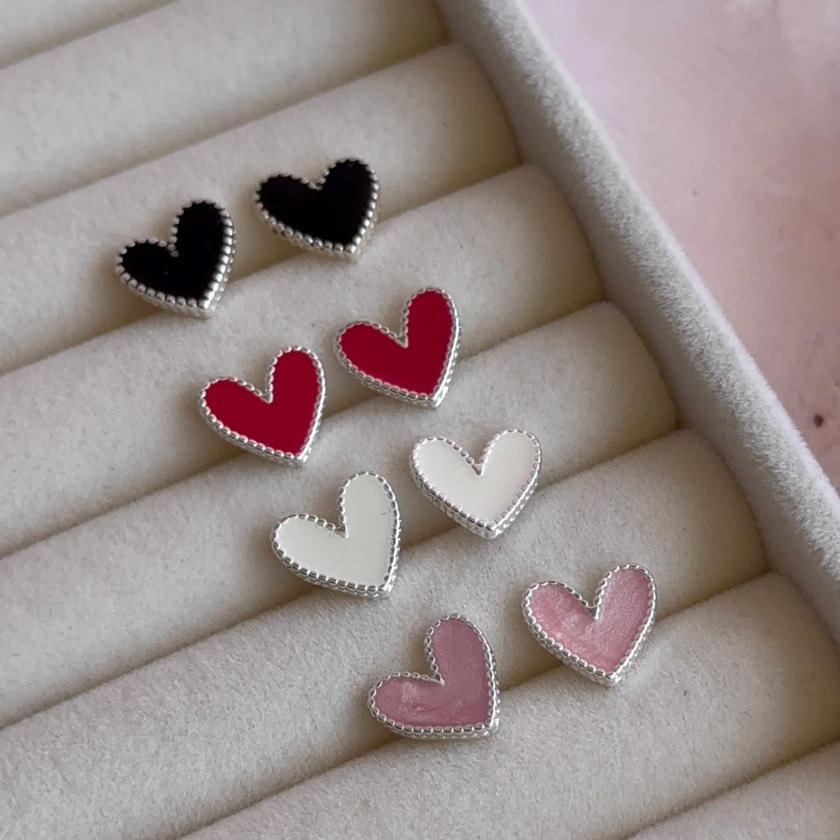 Aros Corazón Resina - Baño de plata