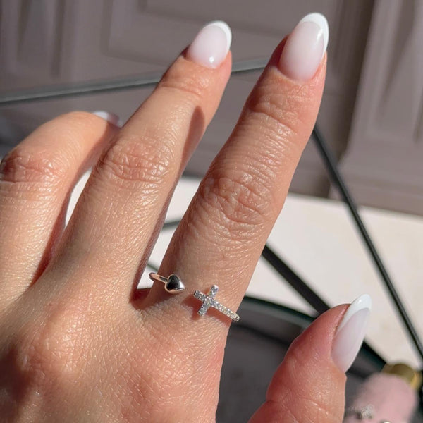 Anillo Cruz Circones y Corazón