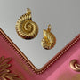 Charm Caracola Baño de oro