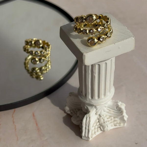 Anillo Corina