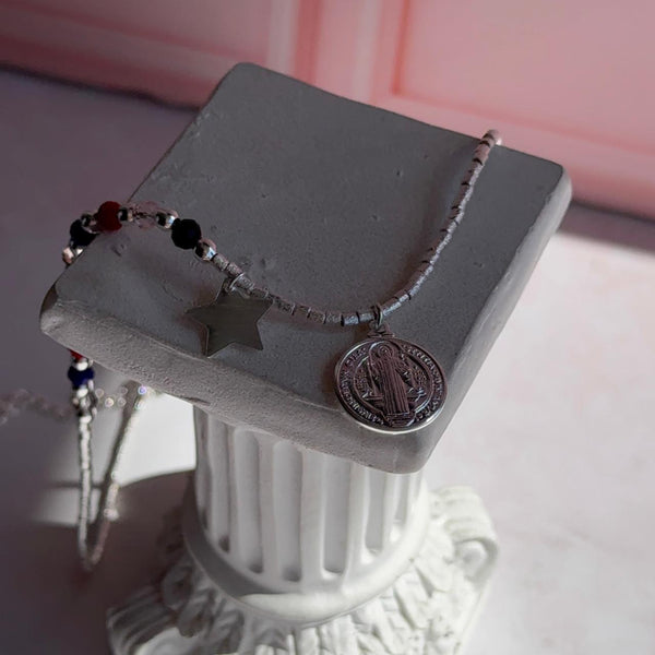 Collar San Benito con Cristales y Estrella